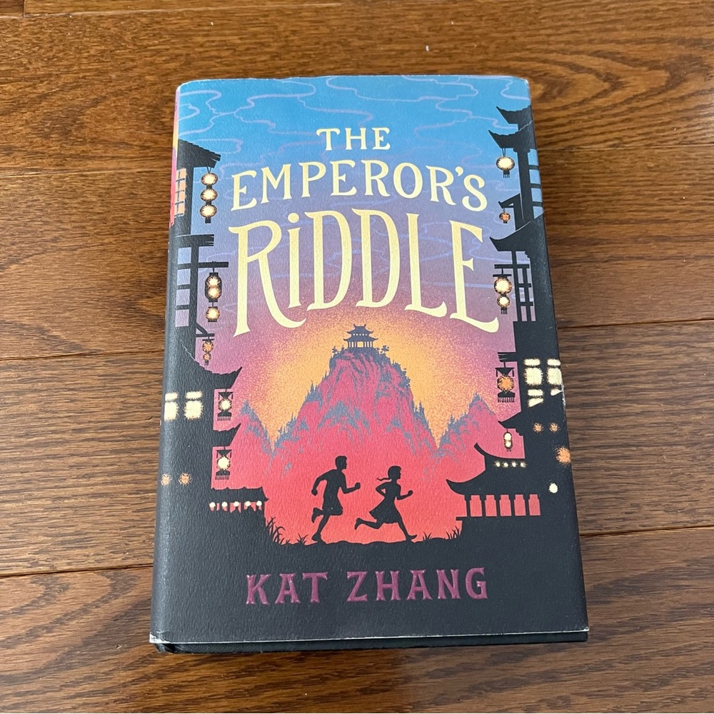 /Teen Book/ The Emperor's Riddle